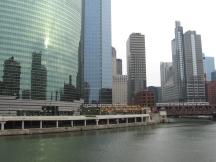 Green Line, wie sie den Chicago River überquert